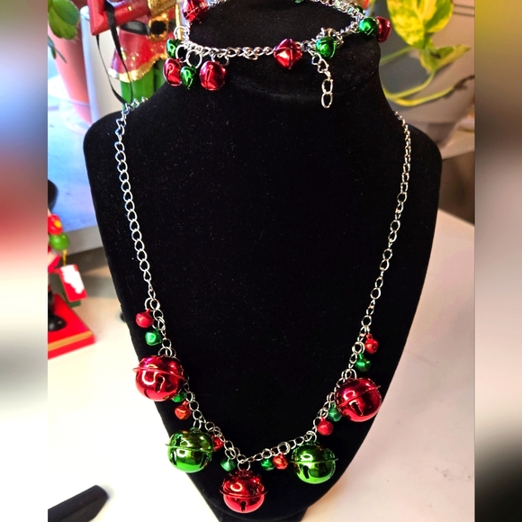 Christmas Jingle Bell Necklace and Bracelet Set - Picture 2 of 4